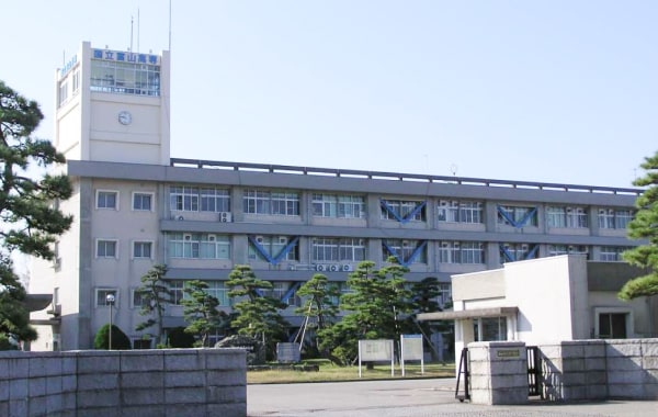 富山高等専門学校