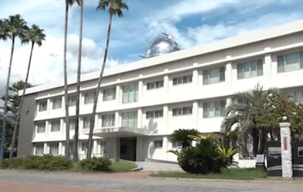 神戸大学